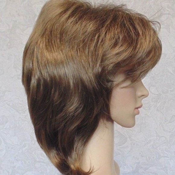Short Soft N Silky Layered Shag Medium Brown